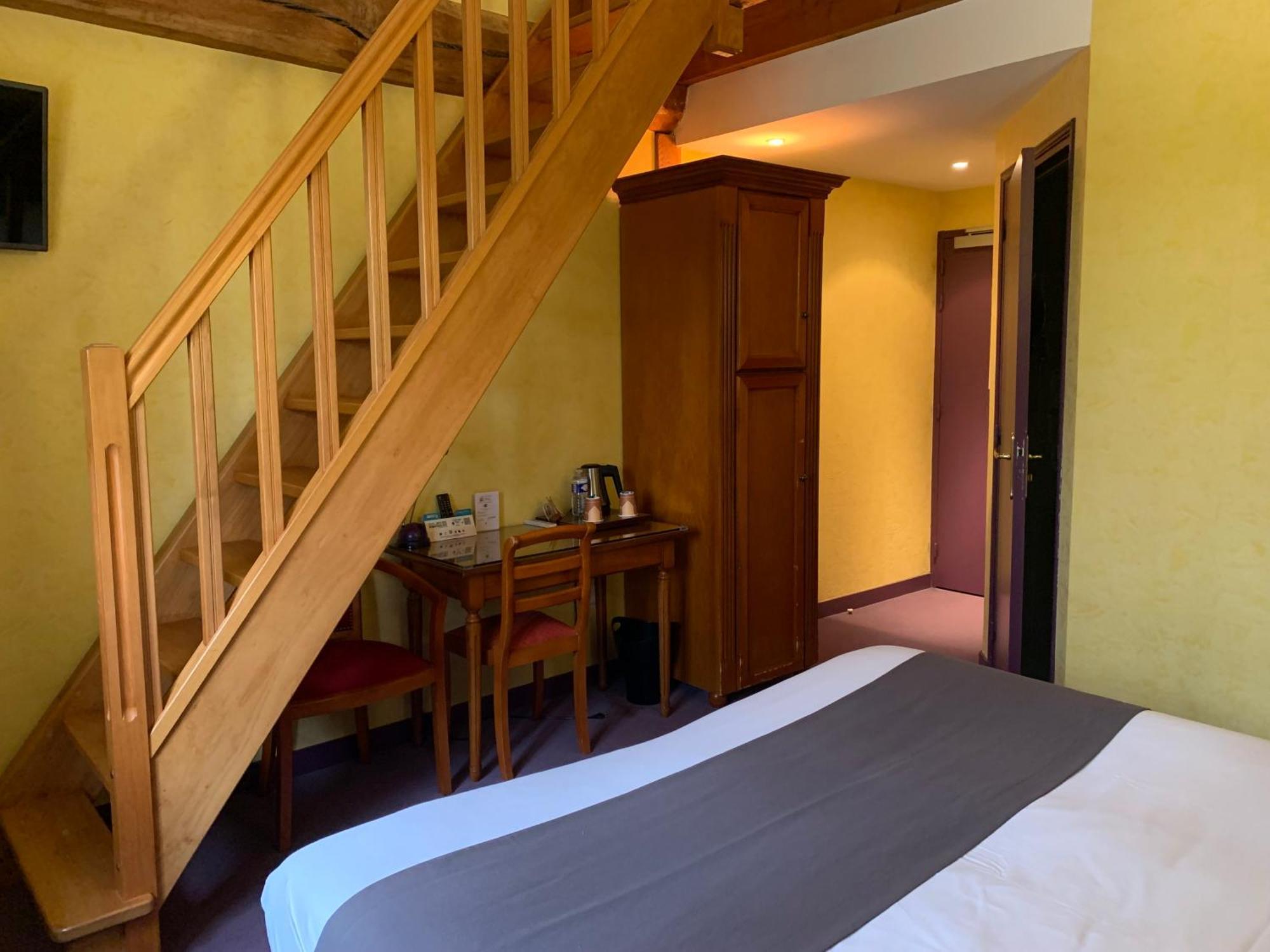 Logis Hotel Restaurant Le Moulin De La Coudre Venoy Bagian luar foto